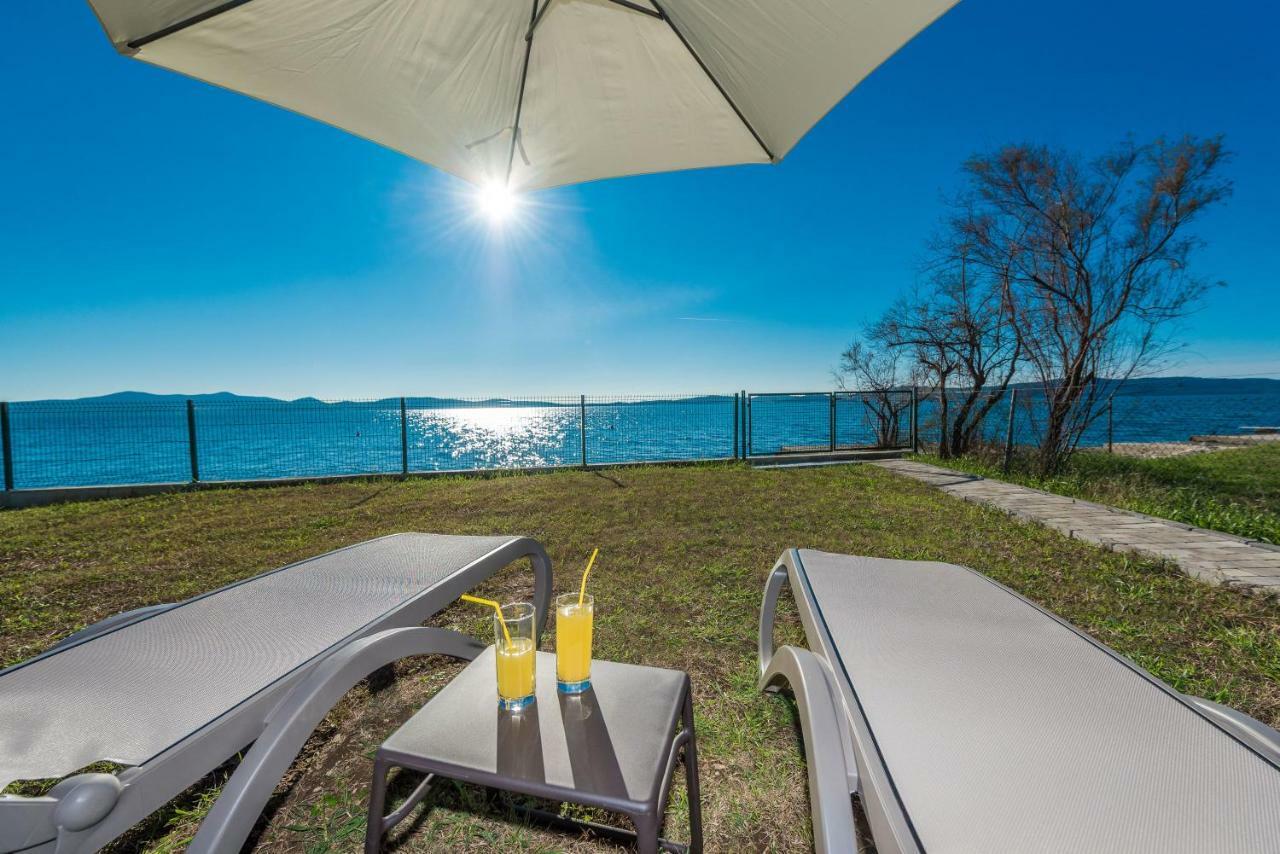 Villa Amfora - First Row By The Sea Bibinje Exterior foto